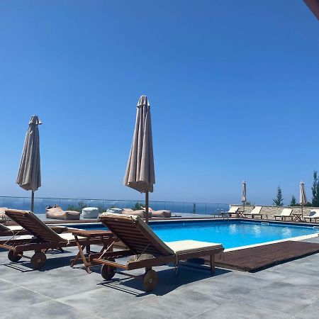 Hotel Relax Dhërmi Exterior foto