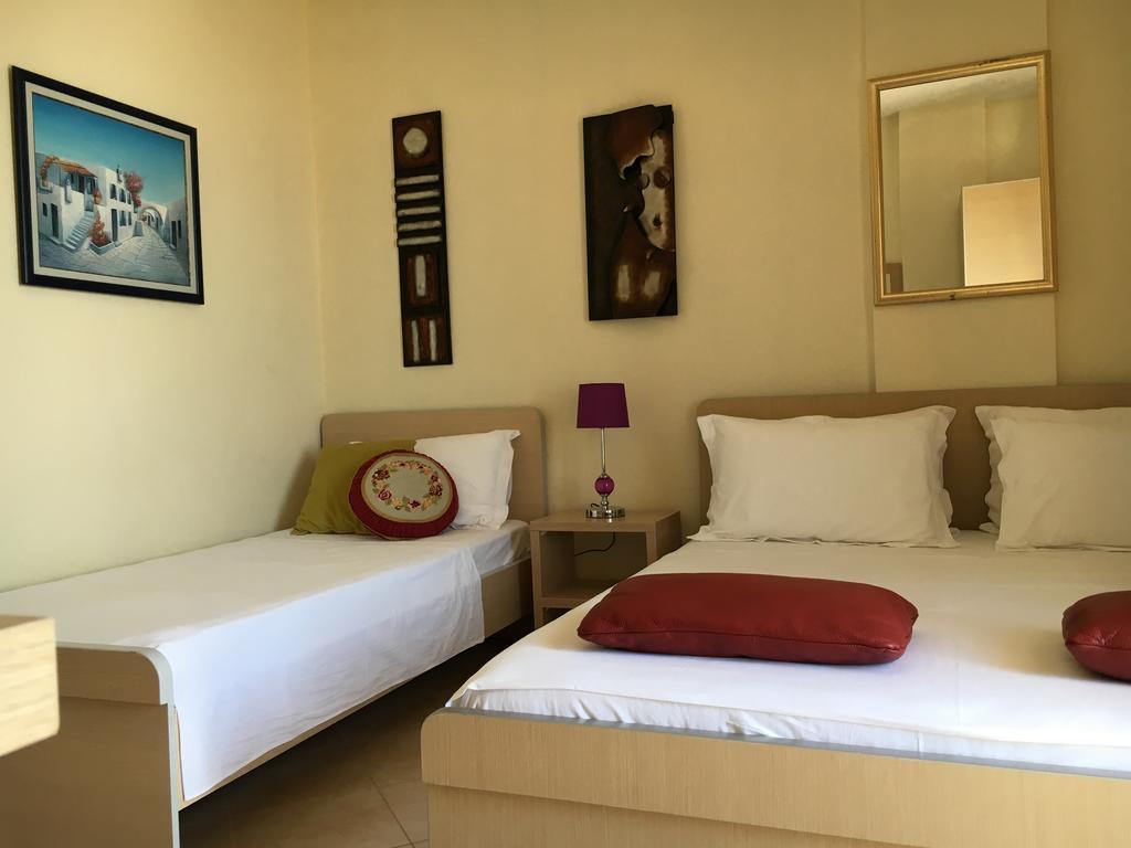 Hotel Relax Dhërmi Habitación foto